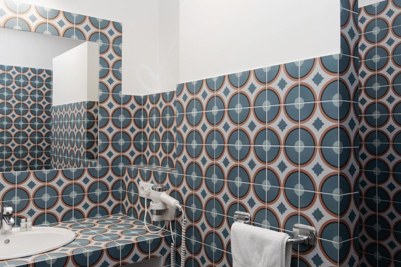 Coq Hotel Cogolin Ngoại thất bức ảnh