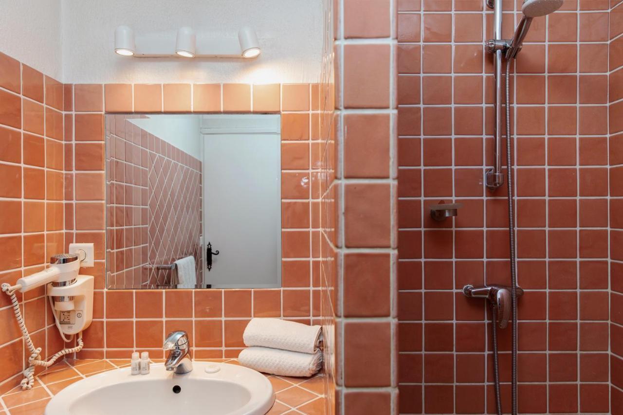 Coq Hotel Cogolin Ngoại thất bức ảnh